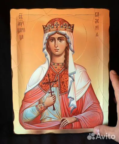 Деревянная икона "Святая Мученица Валерия" — необычный подарок