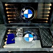 На память: Нарды под стеклом «BMW» — фотография 4