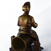 Ручная работа: Бронзовая композиция «Сварщик» на змеевике — фотография 2