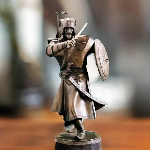 Скульптура «Воин степей» из бронзы в подарок