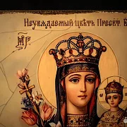 Икона деревянная " Богоматерь Неувядаемый Цвет" — необычный подарок — фотография 6