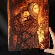 Икона Божией матери "Колыбельная" с подставкой в подарок — фотография 1